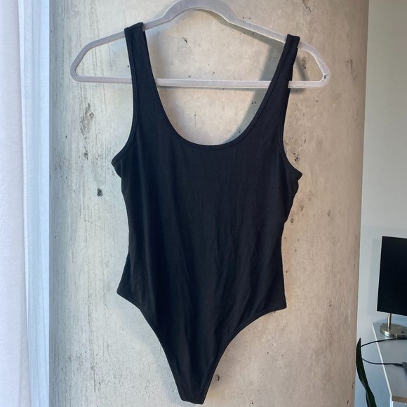 Fab'rik | Black Scoop Neck Body Suit | Size: Small - Picture 2 of 5